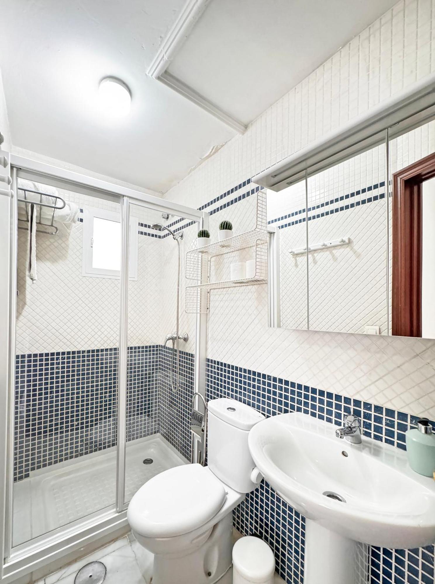 Atico Con Terraza Privada Apartment Seville Luaran gambar